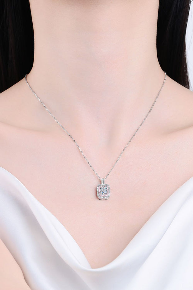 1 Carat Moissanite Geometric Pendant Chain Necklace - Ruby's Fashion