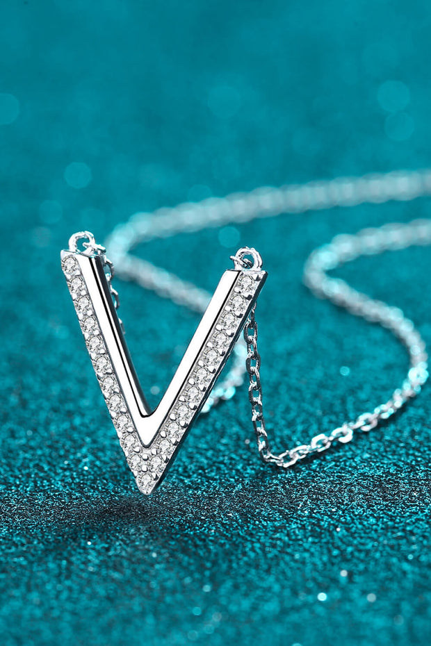 Sterling Silver V Letter Pendant Necklace - Ruby's Fashion