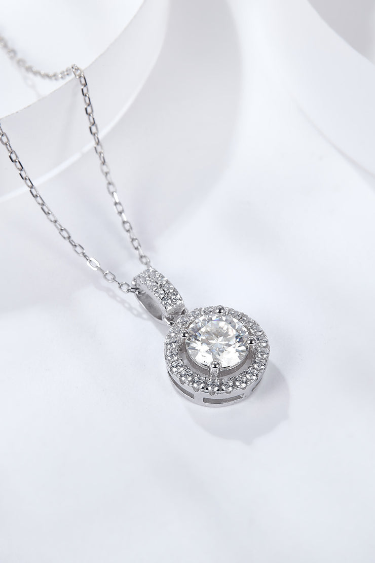 2 Carat Moissanite Round Pendant Necklace - Ruby's Fashion