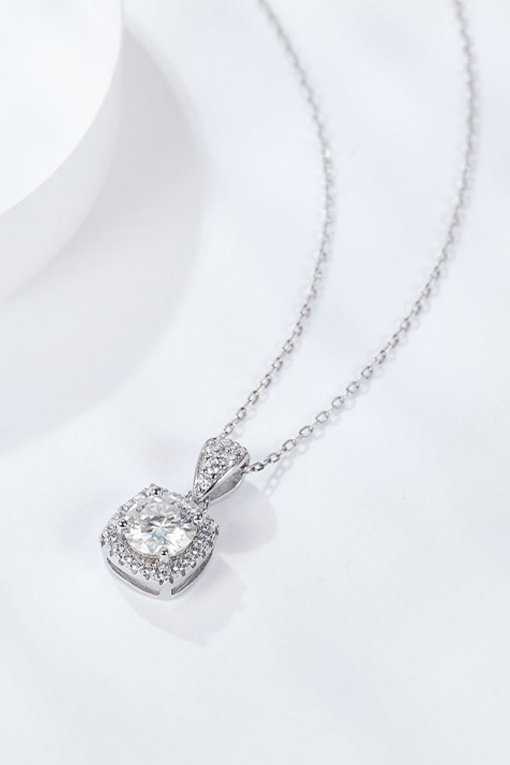 1 Carat Moissanite Square Pendant Necklace - Ruby's Fashion